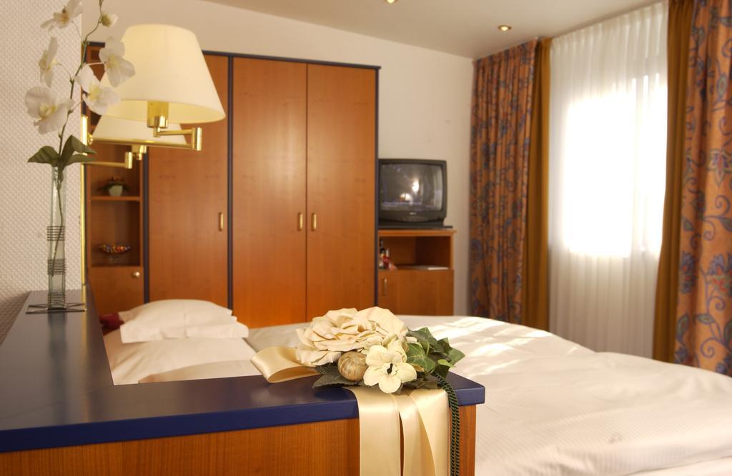 Hotel Spiegel Köln Eksteriør bilde